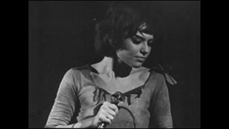 Сексуальная Ирина Понаровская В Купальнике – Меня Это Не Касается 1976