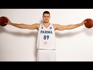 Аллей-уп Коди Миллера-Макинтайра и данк Александра Винника