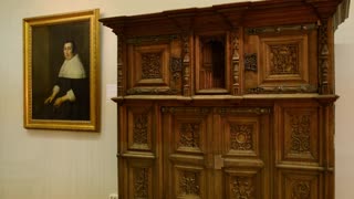 Эрмитаж в гостях у коллег. Шкаф. XVI век (?). Северная Европа